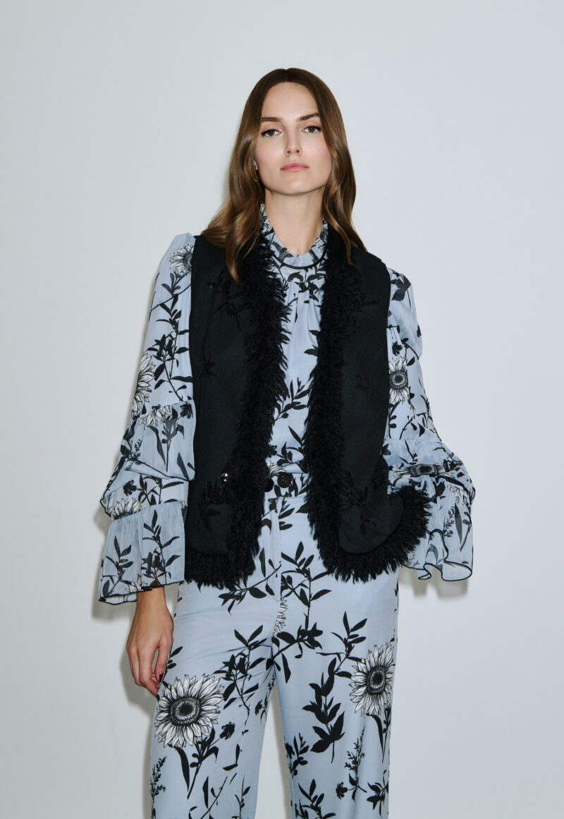 Dejavu Γιλέκο με Μαύρο Κέντημα και Κρόσσια