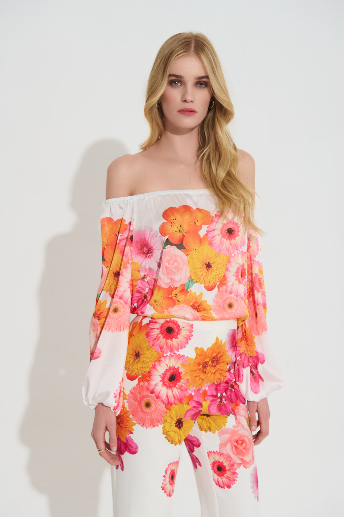 Offshoulder πουκαμίσα με λουλούδια