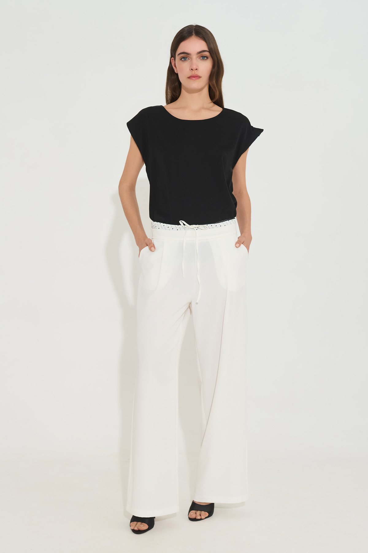 Ψηλόμεση Παντελόνα με Πιέτες με Λάστιχο και Κορδόνι