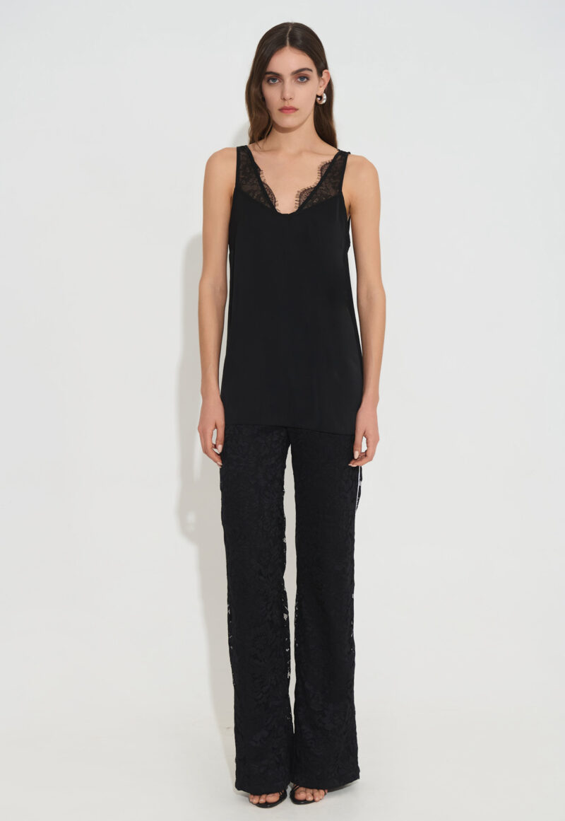 Τοπ με Δαντέλα και V-Ντεκολτέ