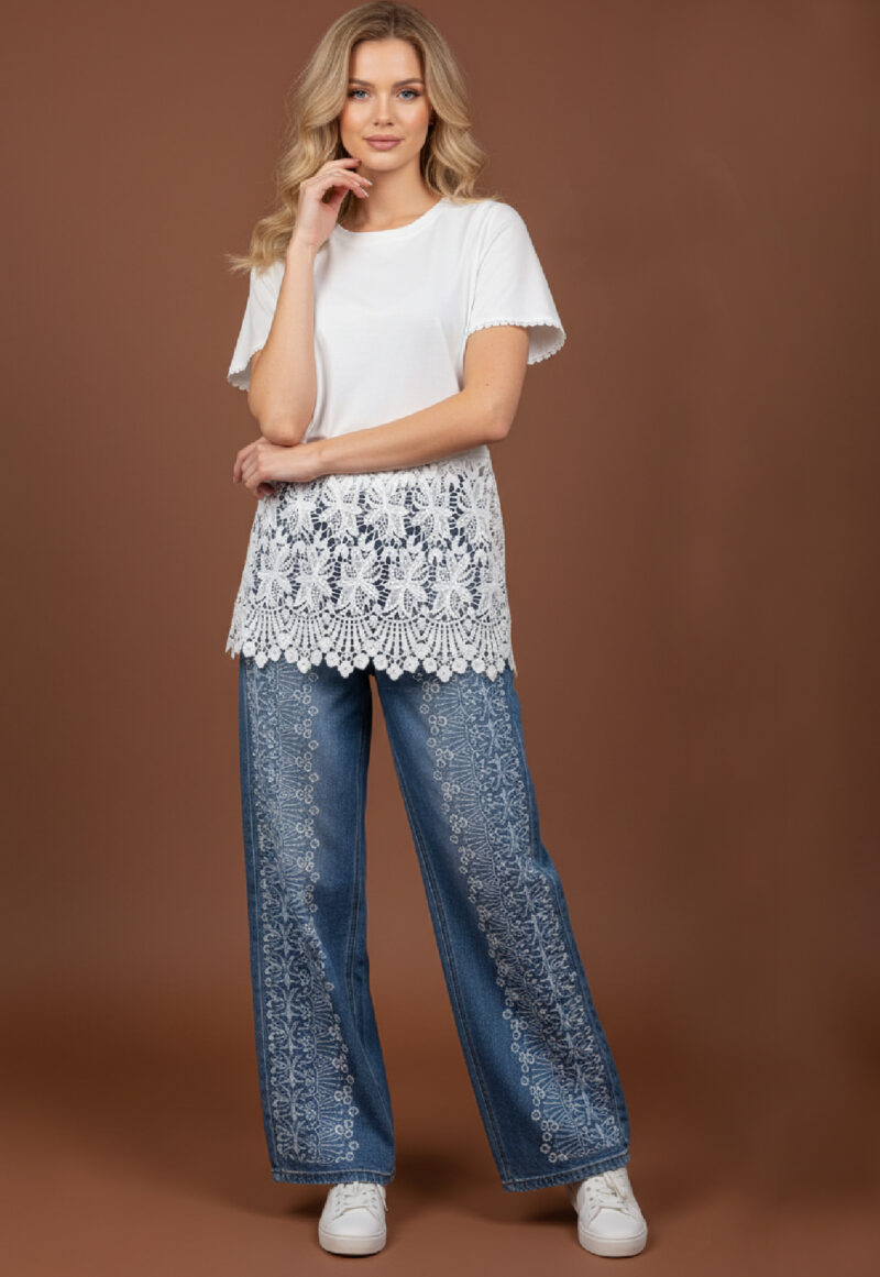 T-Shirt με Δαντέλα στο Τελείωμα