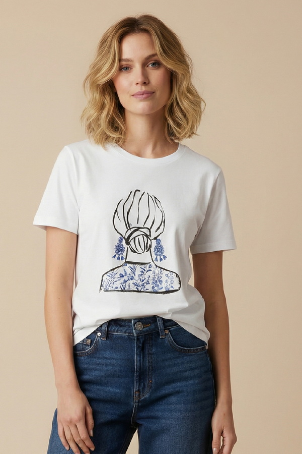 Unitee t-shirt με μπλε floral σχέδιο γυναίκας