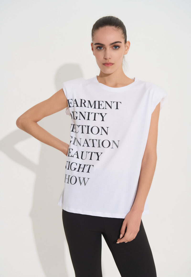 Aμάνικη μπλούζα με τυπογραφική στάμπα και τονισμένους ώμους