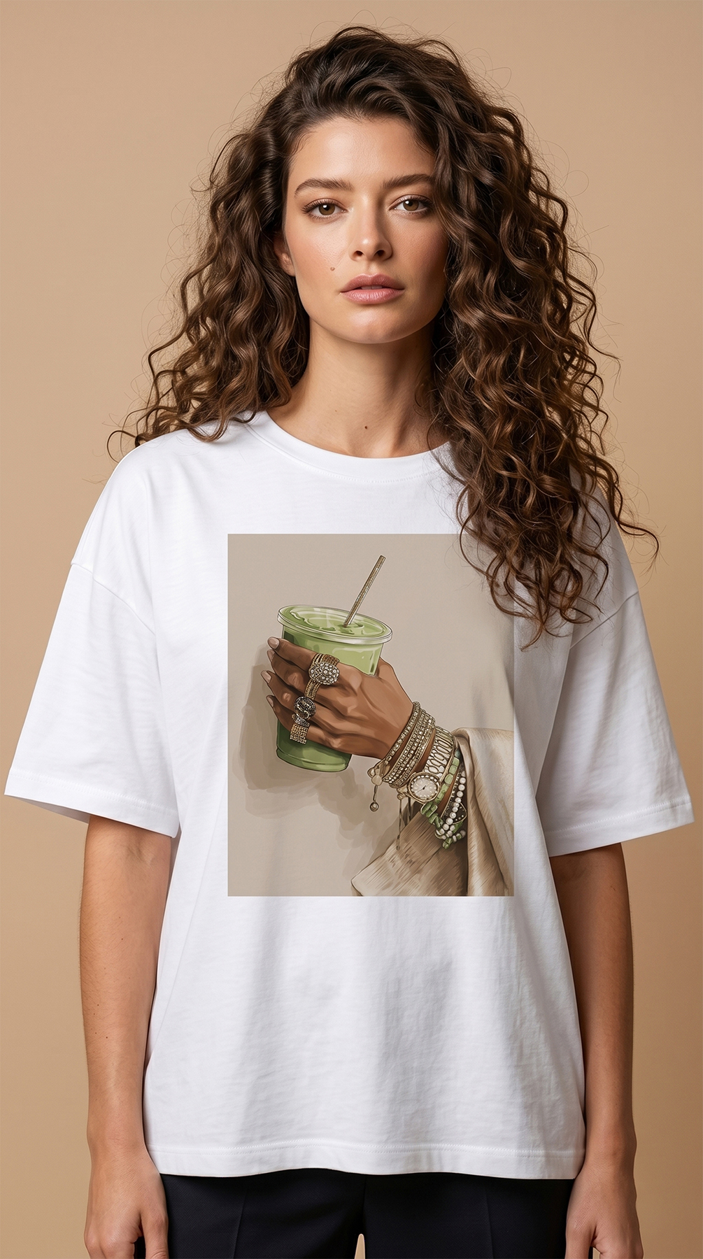 T-shirt με Στάμπα Matcha Latte και Κοσμήματα